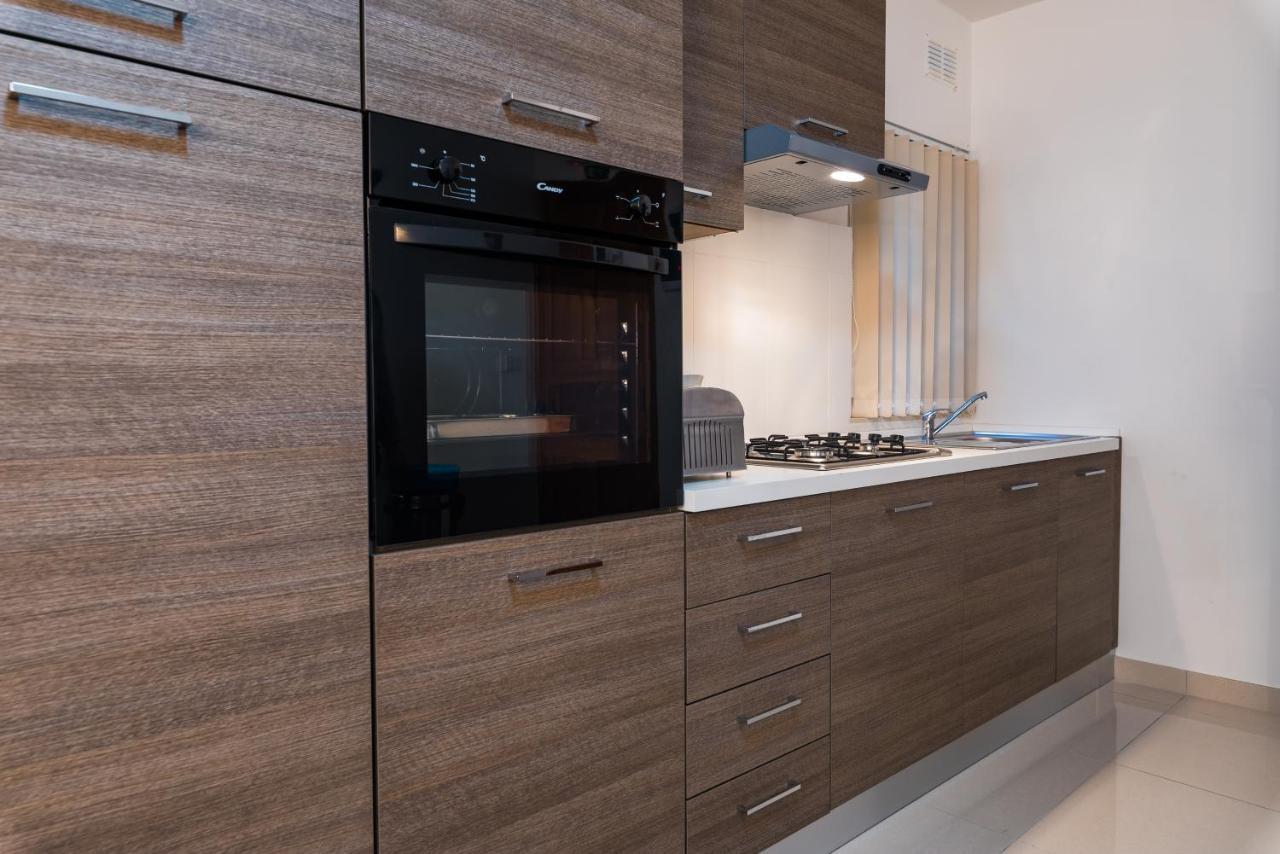 Sh6A- Qawra Prime Location 2 Bedroom Apartment St. Paul's Bay Exterior photo
