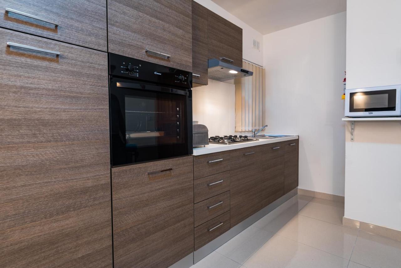 Sh6A- Qawra Prime Location 2 Bedroom Apartment St. Paul's Bay Exterior photo