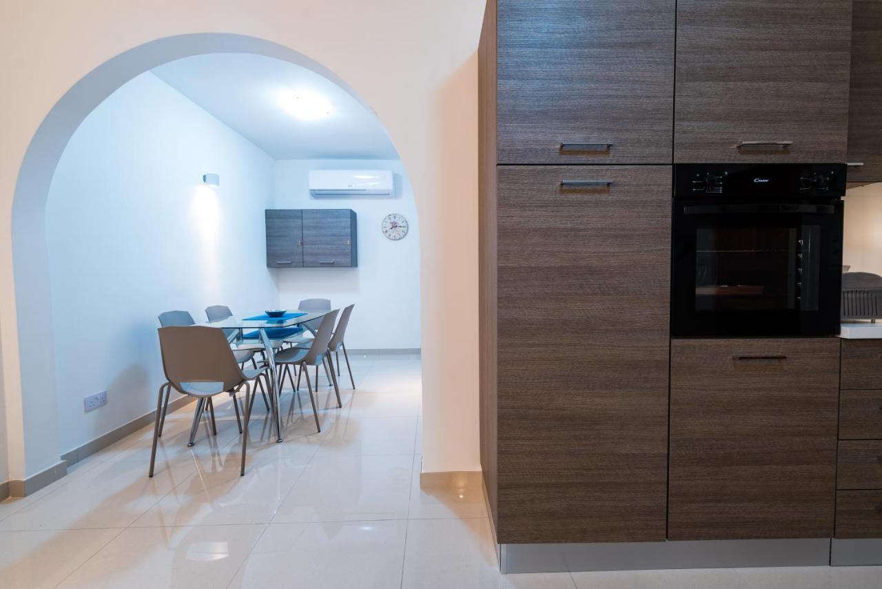 Sh6A- Qawra Prime Location 2 Bedroom Apartment St. Paul's Bay Exterior photo