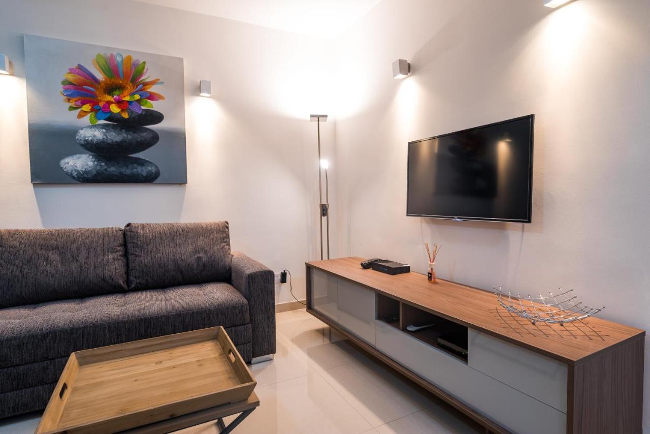 Sh6A- Qawra Prime Location 2 Bedroom Apartment St. Paul's Bay Exterior photo
