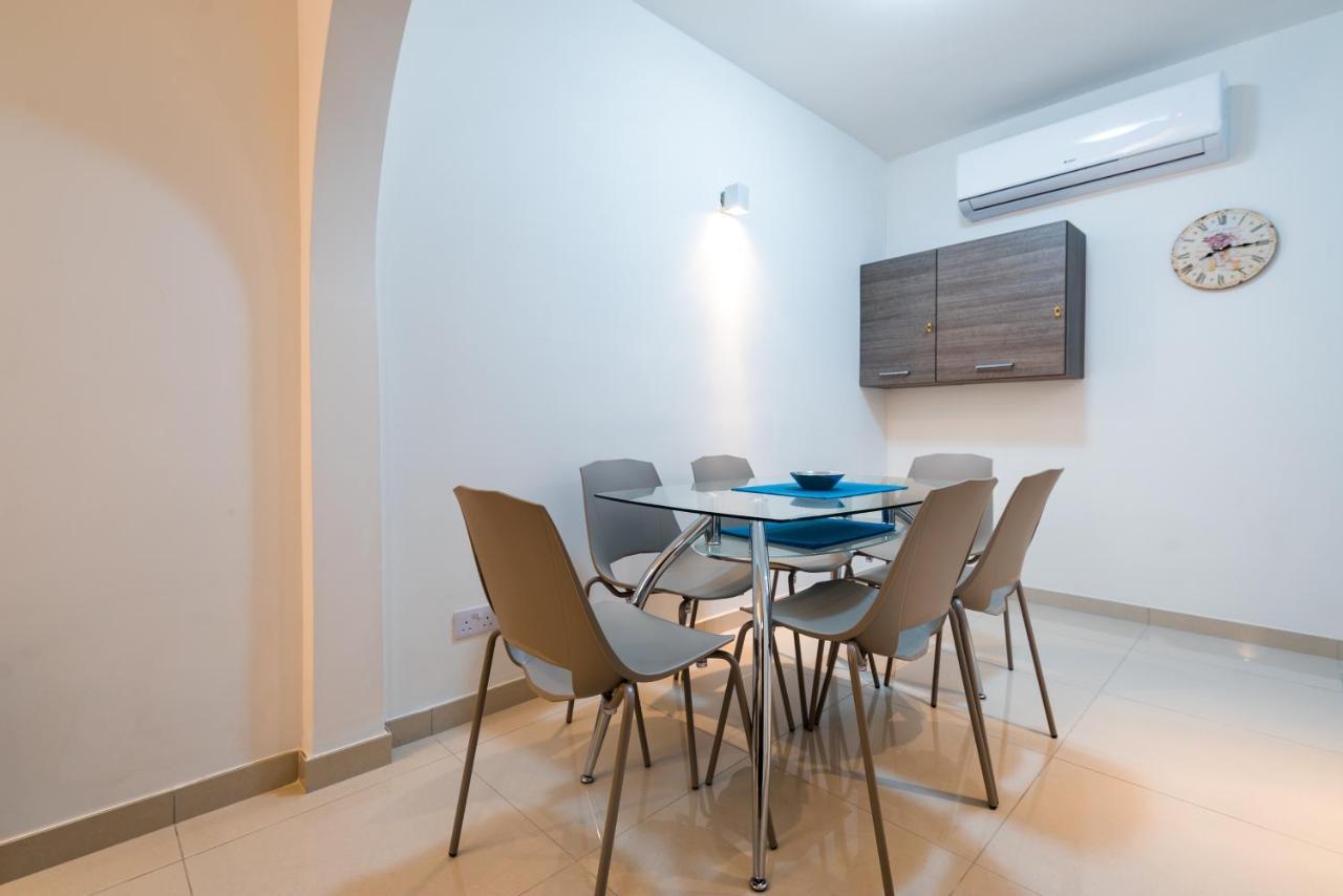 Sh6A- Qawra Prime Location 2 Bedroom Apartment St. Paul's Bay Exterior photo